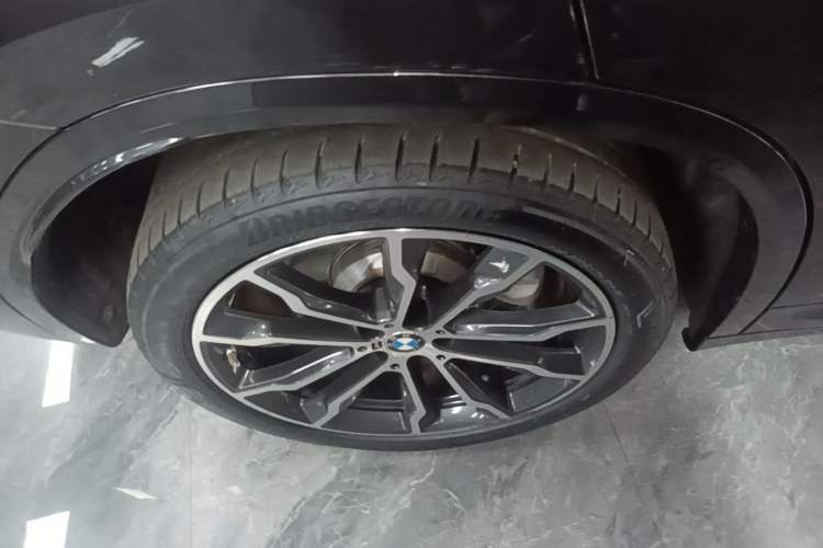 Used BMW X3 2022 xDrive30i Luxury Model M Night Sky Package Right Rear Wheel Hub