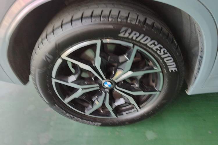 Used BMW X3 2022 Restyled xDrive25i M Sport Package Right Rear Wheel Hub