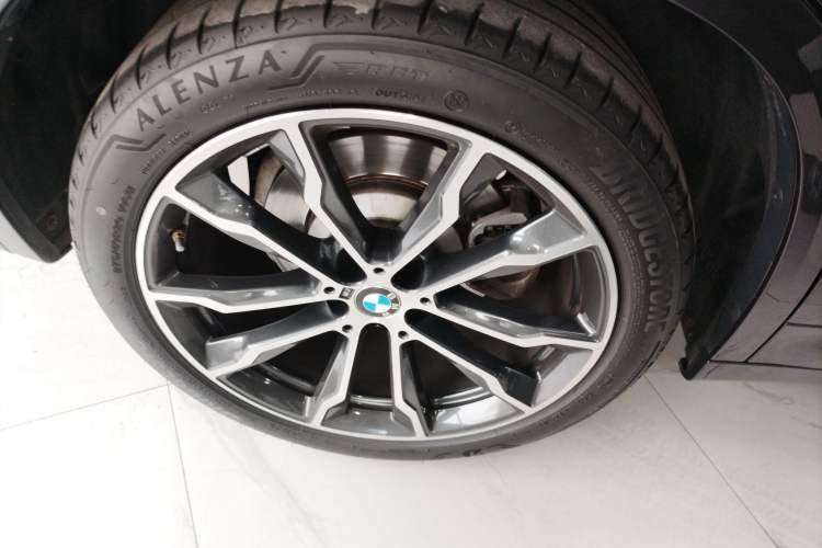 Used BMW X3 2022 xDrive30i Luxury Model M Night Sky Package Right Rear Wheel Hub