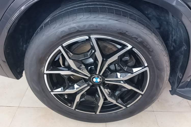 Used BMW X3 2022 Restyled xDrive25i M Sport Package Right Rear Wheel Hub