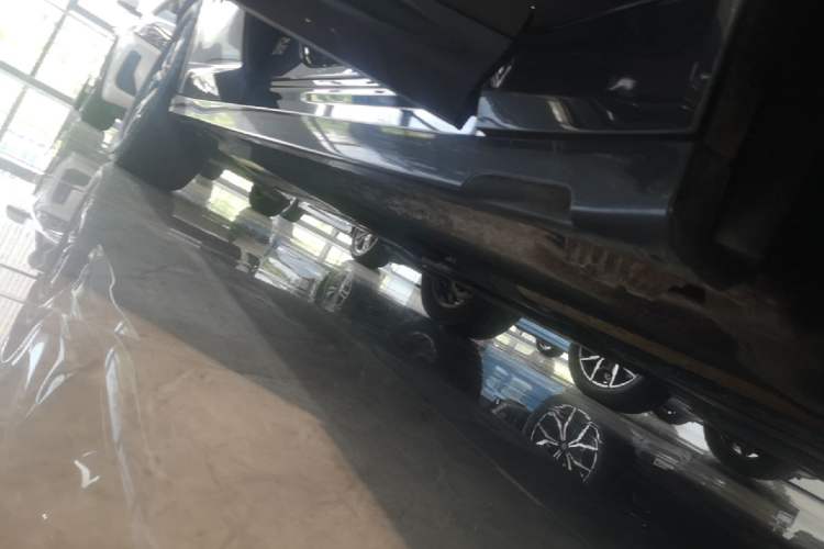 Used BMW X3 2022 xDrive25i M Sport Package Right Side Sill