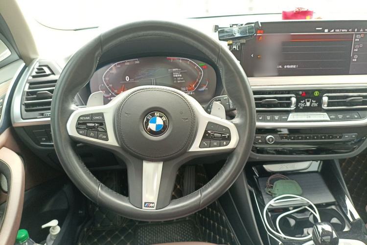 Used BMW X3 2022 xDrive30i Luxury Model M Night Sky Package Steering Wheel