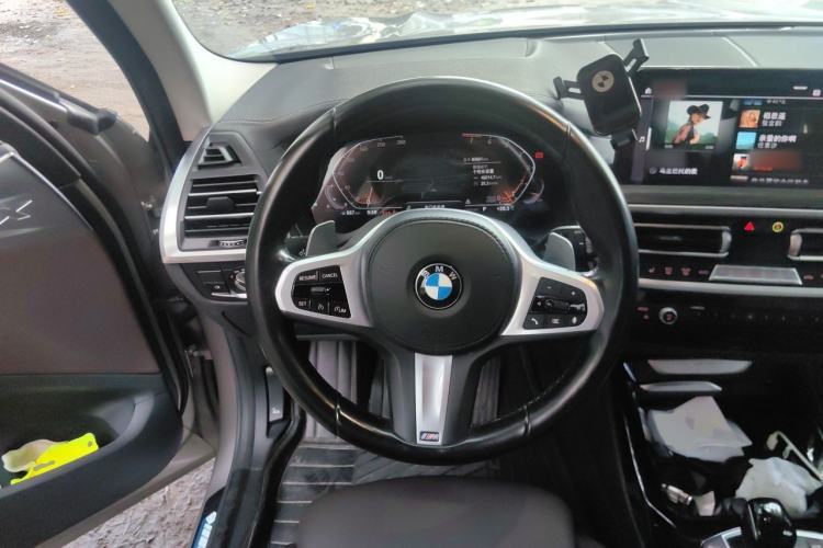 Used BMW X3 2022 xDrive30i Luxury Model M Night Sky Package Steering Wheel