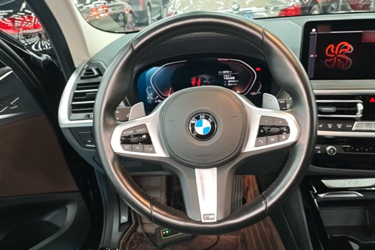 Used BMW X3 2022 xDrive30i Luxury Model M Night Sky Package Steering Wheel