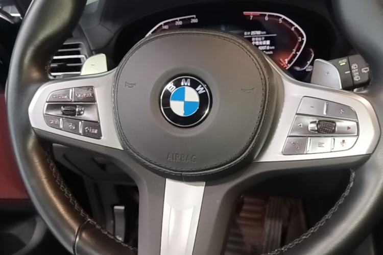 Used BMW X3 2022 Second Facelift xDrive30i Leading Edition M Night Sky Package Steering Wheel