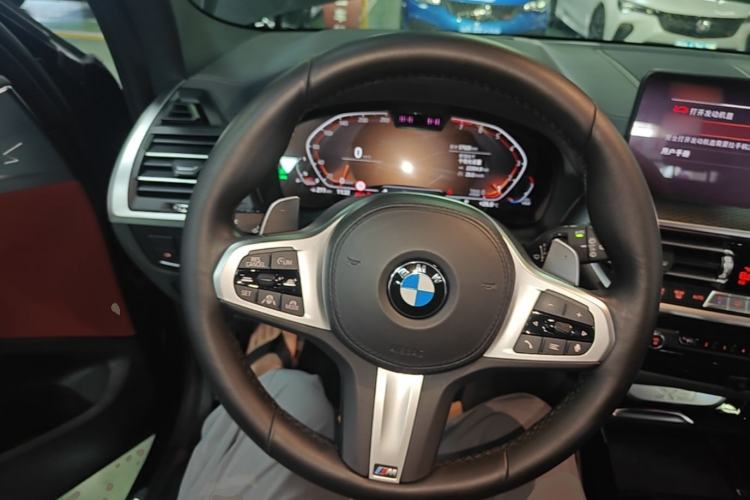 Used BMW X3 2022 Restyled xDrive30i Luxury Edition M Night Sky Package Steering Wheel