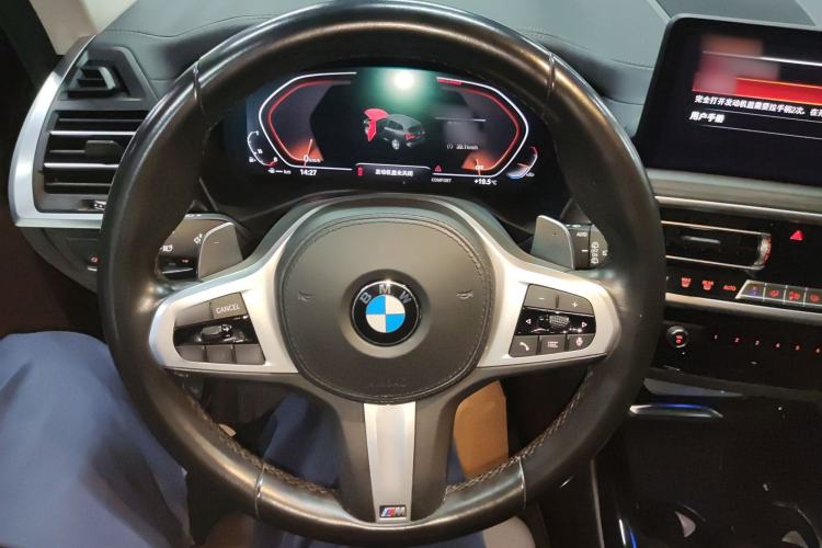 Used BMW X3 2022 xDrive30i Luxury Model M Night Sky Package Steering Wheel