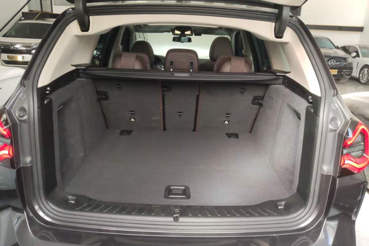 Used BMW X3 2022 Restyled xDrive25i M Sport Package Trunk