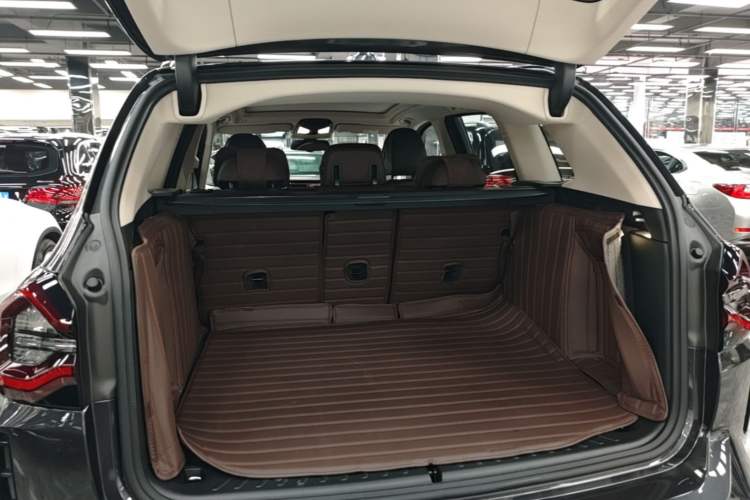 Used BMW X3 2022 xDrive30i Luxury Model M Night Sky Package Trunk