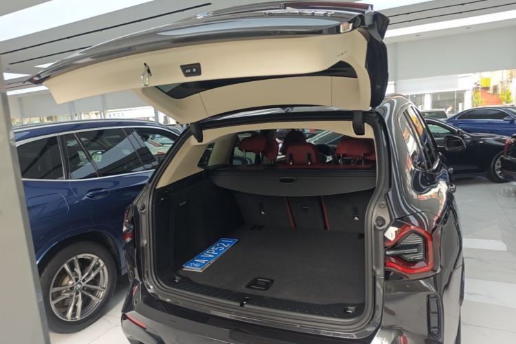 Used BMW X3 2022 Second Facelift xDrive30i Leading Edition M Night Sky Package Trunk