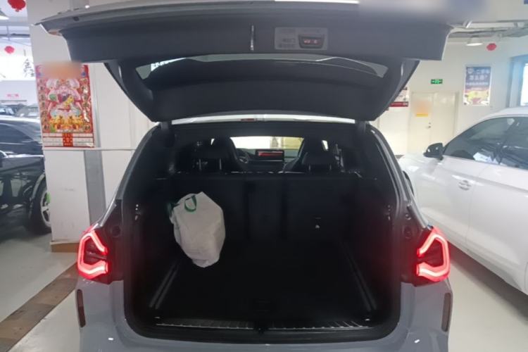 Used BMW X3 2022 M40i Trunk