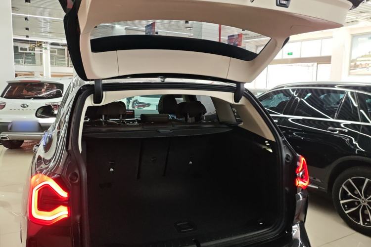 Used BMW X3 2022 xDrive25i M Sport Package Trunk