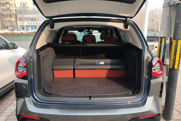 Used BMW X3 2022 xDrive25i M Sport Package Trunk
