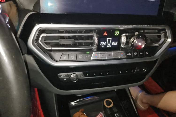 Used BMW X3 2022 xDrive25i M Sport Package Audio And AC Panel