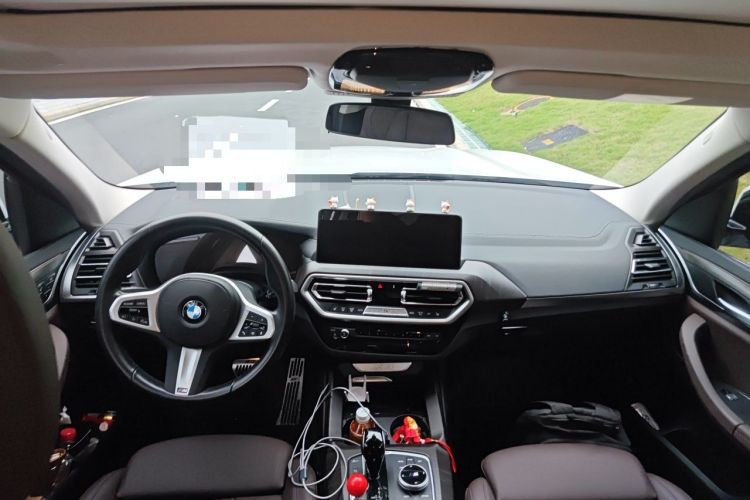 Used BMW X3 2022 xDrive25i M Sport Package Center Console