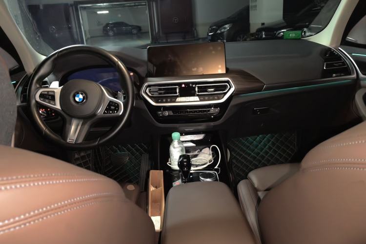 Used BMW X3 2022 xDrive30i Luxury Model M Night Sky Package Center Console