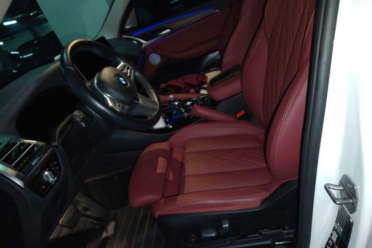 Used BMW X3 2022 Facelift xDrive30i Luxury Edition M Night Edition Package Left Front Seat