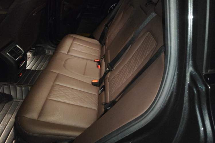 Used BMW X3 2022 xDrive30i Luxury Model M Night Sky Package Left Rear Seat