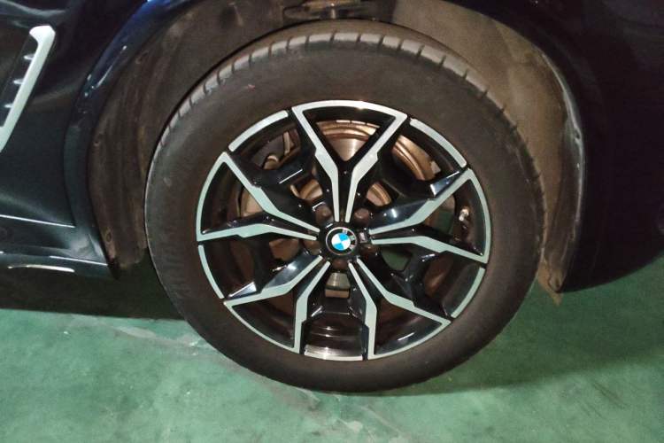 Used BMW X3 2022 Restyled xDrive25i M Sport Package Right Front Wheel Hub