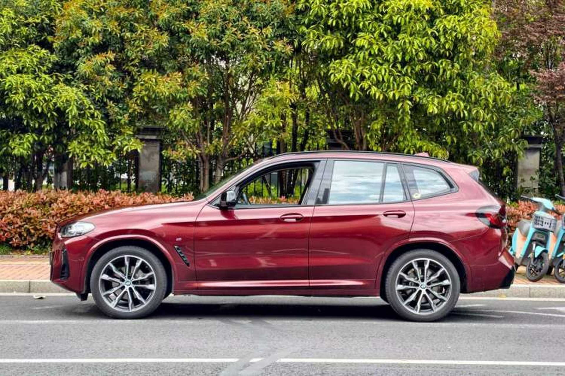 Used BMW X3 2022 Second Facelift xDrive30i Leading Edition M Night Sky Package Exterior 3