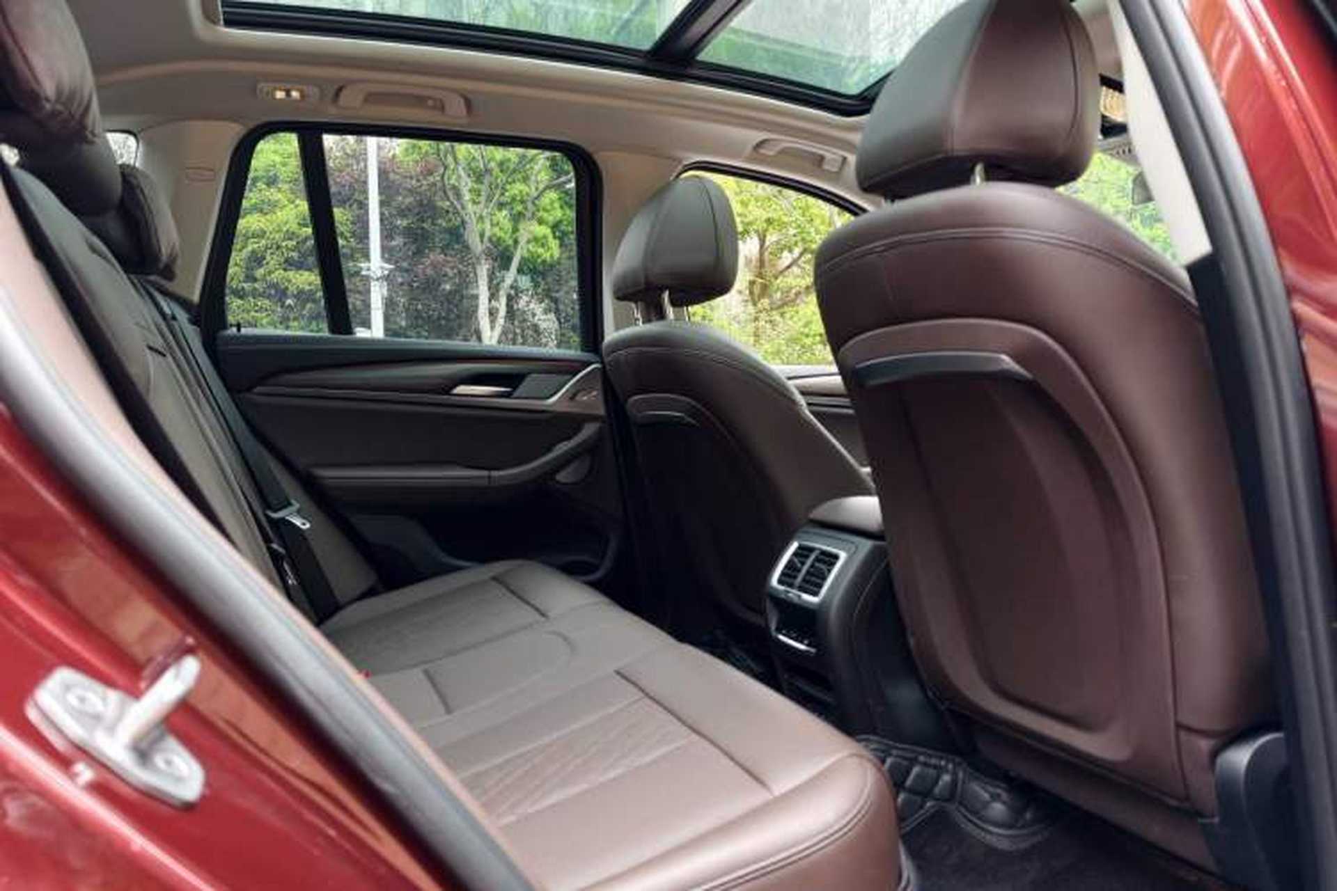 Used BMW X3 2022 Second Facelift xDrive30i Leading Edition M Night Sky Package Interior 1
