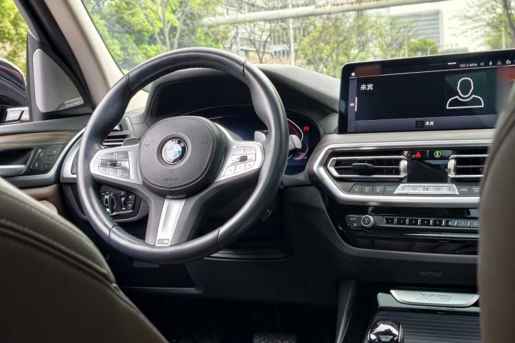 Used BMW X3 2022 Second Facelift xDrive30i Leading Edition M Night Sky Package Interior 3
