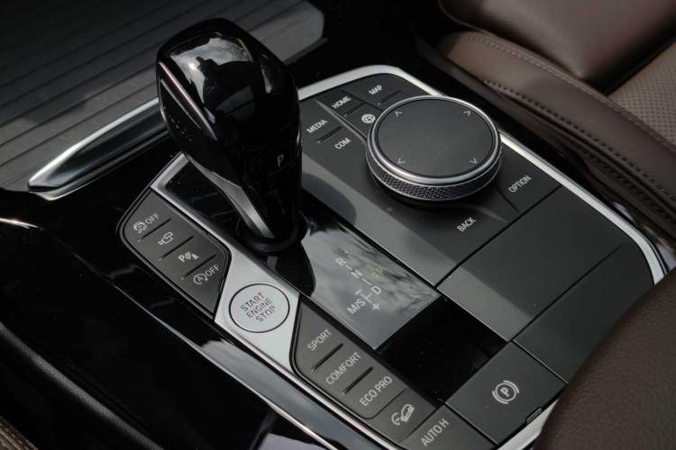 Used BMW X3 2022 Second Facelift xDrive30i Leading Edition M Night Sky Package Interior 5