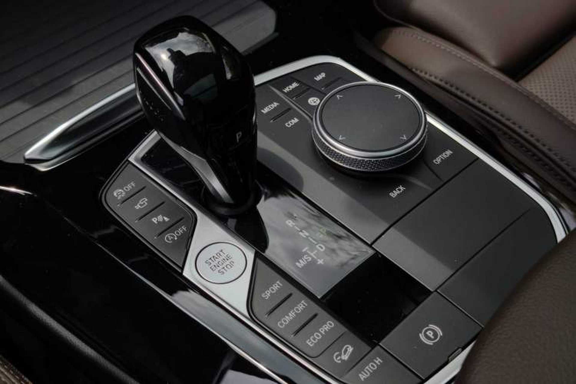 Used BMW X3 2022 Second Facelift xDrive30i Leading Edition M Night Sky Package Interior 7