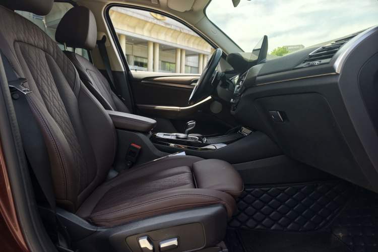 Used BMW X3 2022 Second Facelift xDrive30i Leading Edition M Night Sky Package Right Front Seat