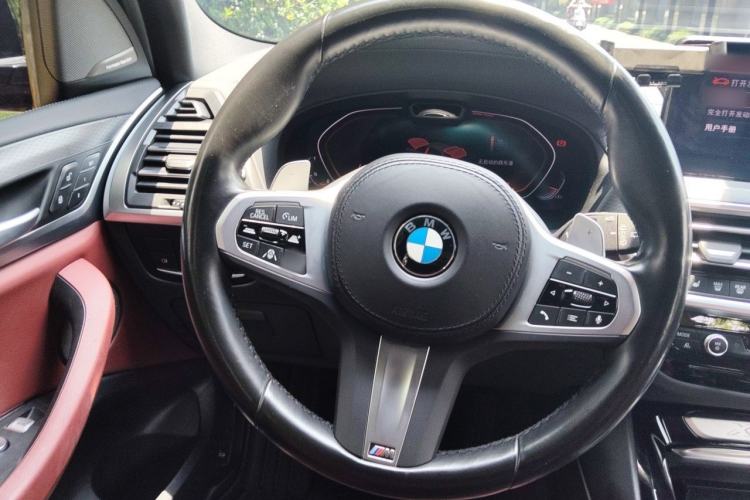 Used BMW X3 2022 Restyled xDrive30i Luxury Edition M Night Sky Package Steering Wheel