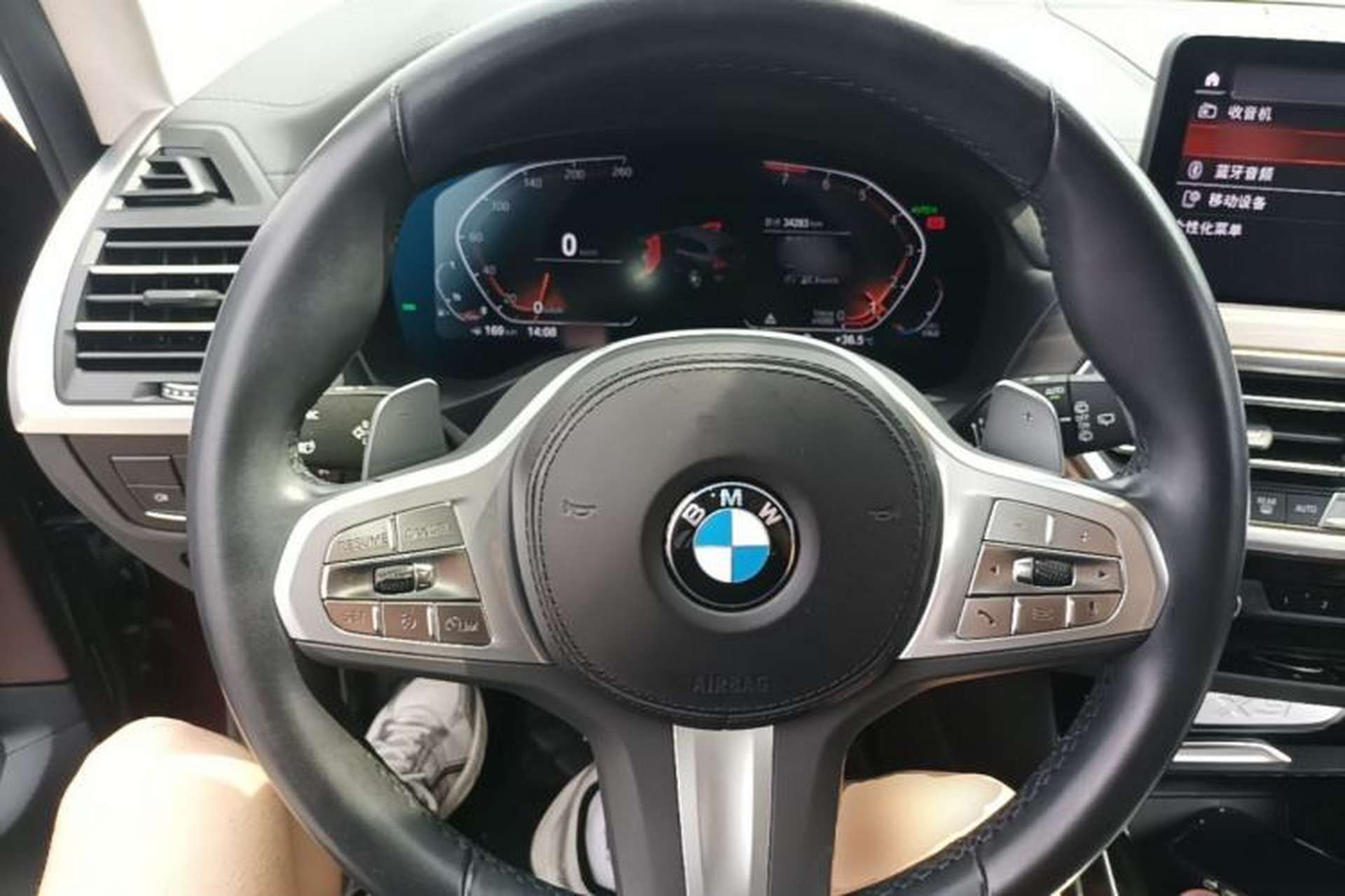 Used BMW X3 2022 Second Facelift xDrive30i Leading Edition M Night Sky Package Steering Wheel