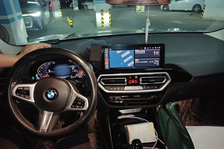 Used BMW X3 2022 xDrive25i M Sport Package Center Console