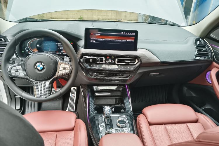 Used BMW X3 2022 Second Facelift xDrive30i Leading Edition M Night Sky Package Center Console