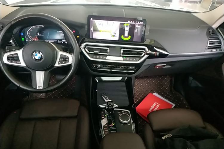 Used BMW X3 2022 xDrive25i M Sport Package Center Console