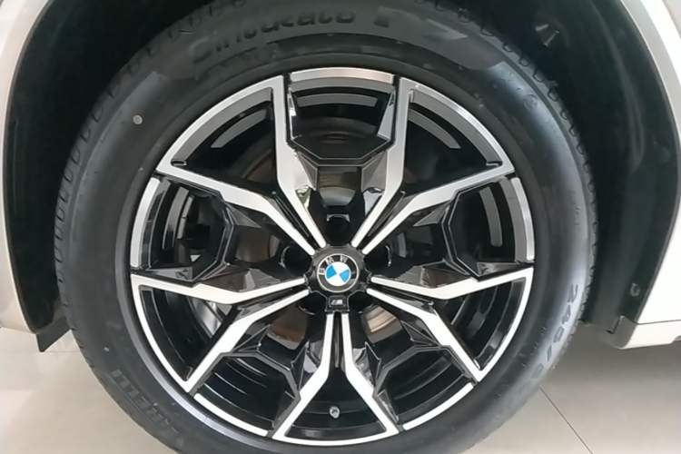 Used BMW X3 2022 xDrive25i M Sport Package Exterior 4