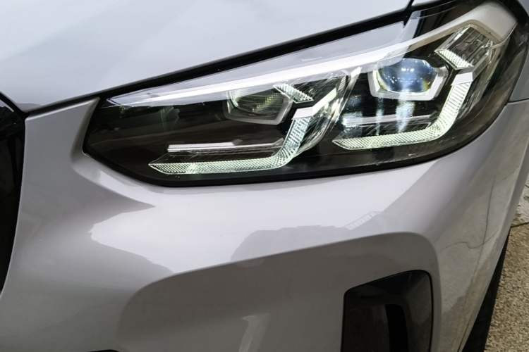 Used BMW X3 2022 Second Facelift xDrive30i Leading Edition M Night Sky Package Left Front Headlight