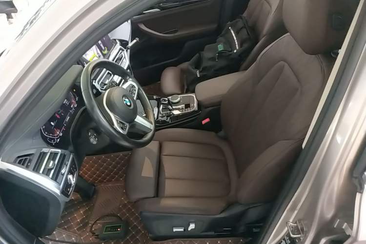 Used BMW X3 2022 xDrive25i M Sport Package Left Front Seat