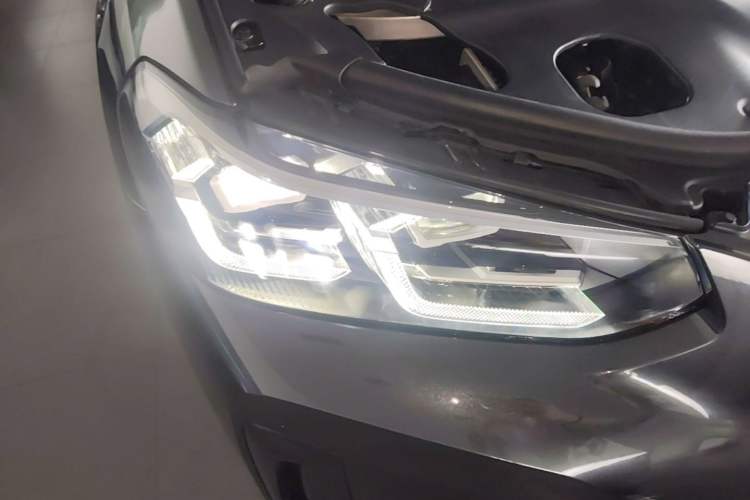 Used BMW X3 2022 xDrive30i Luxury Model M Night Sky Package Right Front Headlight