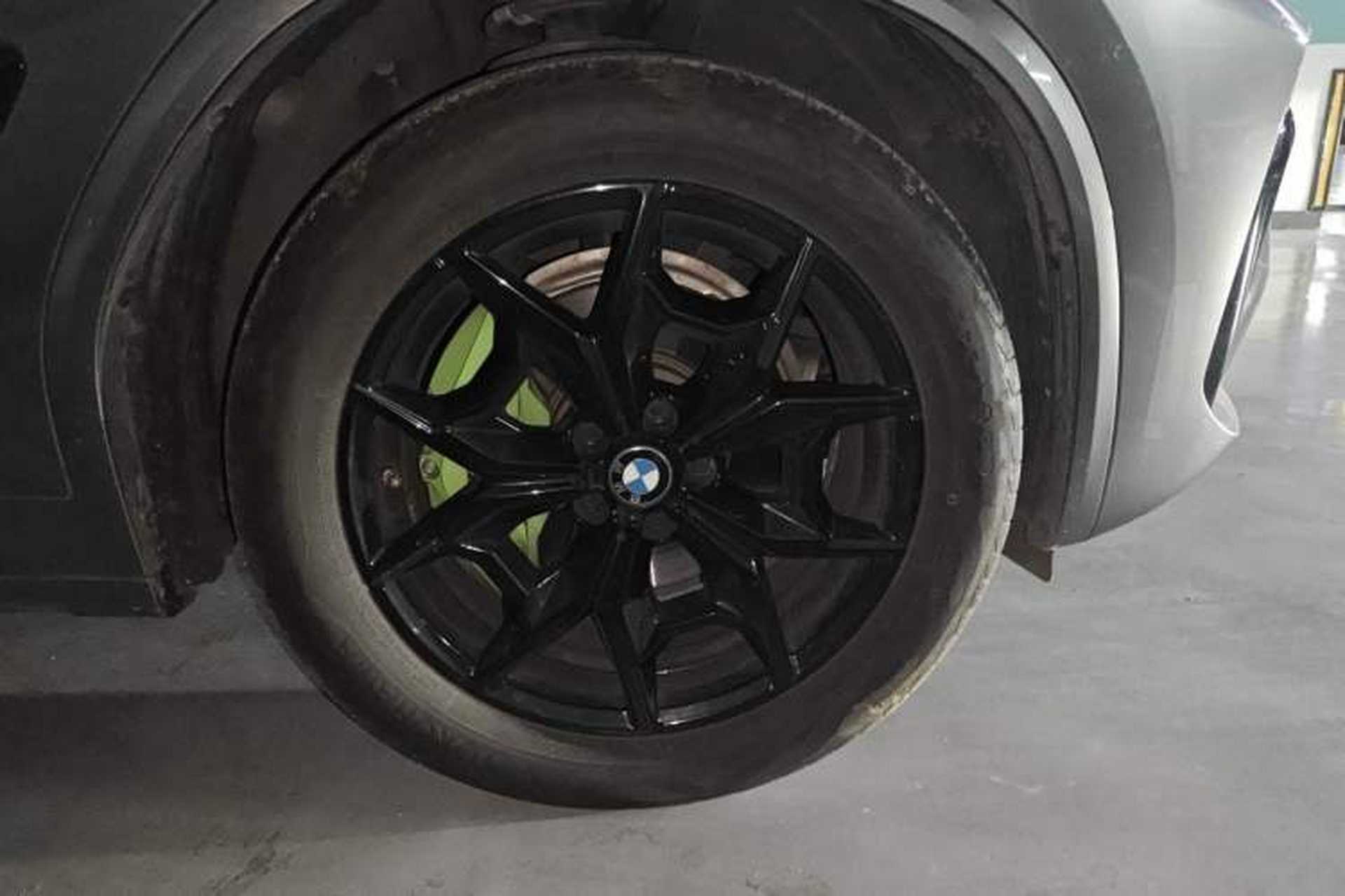 Used BMW X3 2022 xDrive25i M Sport Package Right Front Wheel Hub