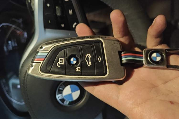 Used BMW X3 2022 xDrive25i M Sport Package Vehicle Key