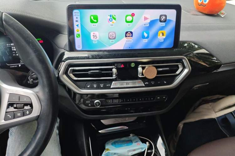 Used BMW X3 2022 xDrive25i M Sport Package Audio And AC Panel