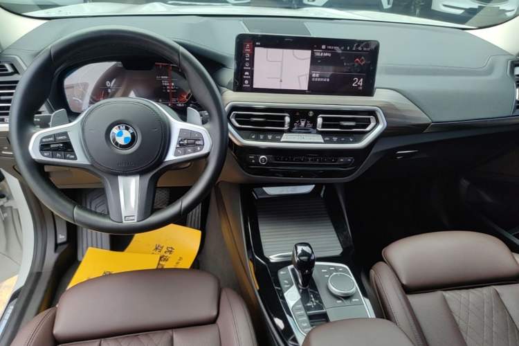 Used BMW X3 2022 xDrive30i Luxury Model M Night Sky Package Audio And AC Panel