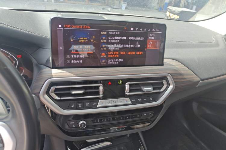 Used BMW X3 2022 xDrive30i Luxury Model M Night Sky Package Audio And AC Panel