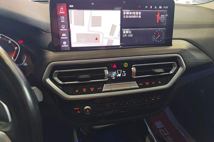 Used BMW X3 2022 xDrive30i Luxury Model M Night Sky Package Audio And AC Panel