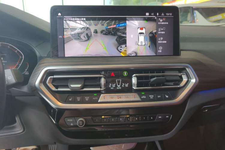 Used BMW X3 2022 Second Facelift xDrive30i Leading Edition M Night Sky Package Audio And AC Panel