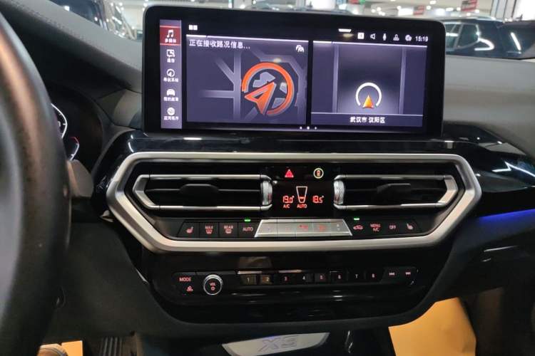 Used BMW X3 2022 xDrive25i M Sport Package Audio And AC Panel