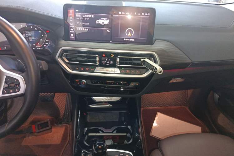 Used BMW X3 2022 xDrive30i Luxury Model M Night Sky Package Audio And AC Panel