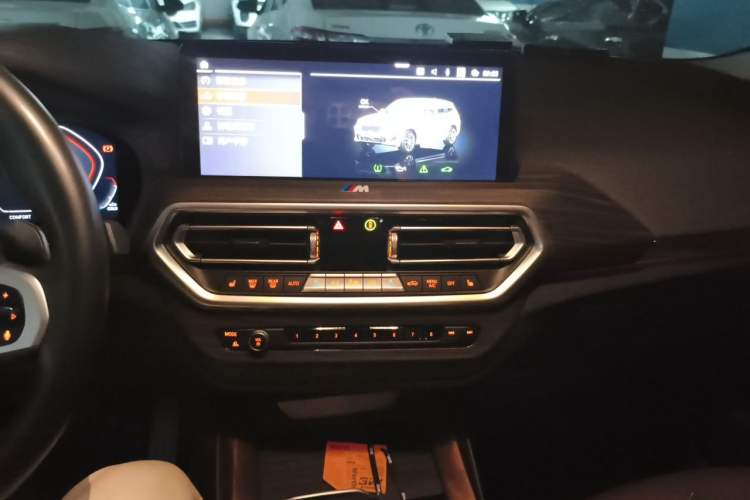 Used BMW X3 2022 Facelift xDrive30i Luxury Edition M Night Edition Package Audio And AC Panel