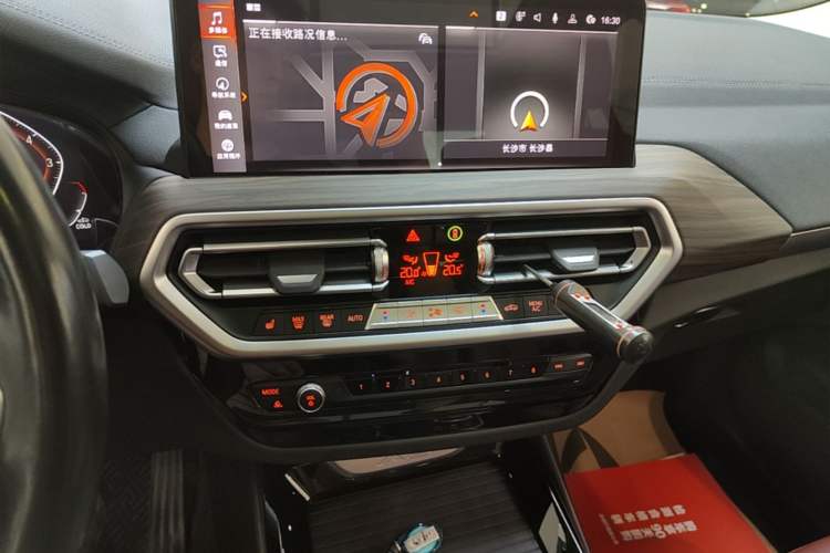 Used BMW X3 2022 xDrive30i Luxury Model M Night Sky Package Audio And AC Panel