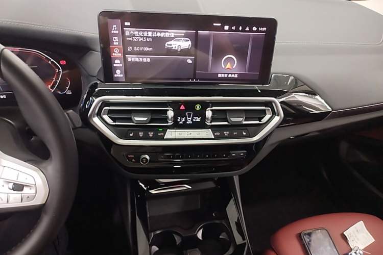 Used BMW X3 2022 Restyled xDrive25i M Sport Package Audio And AC Panel